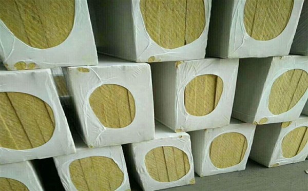 鋼構(gòu)房巖棉板的特點